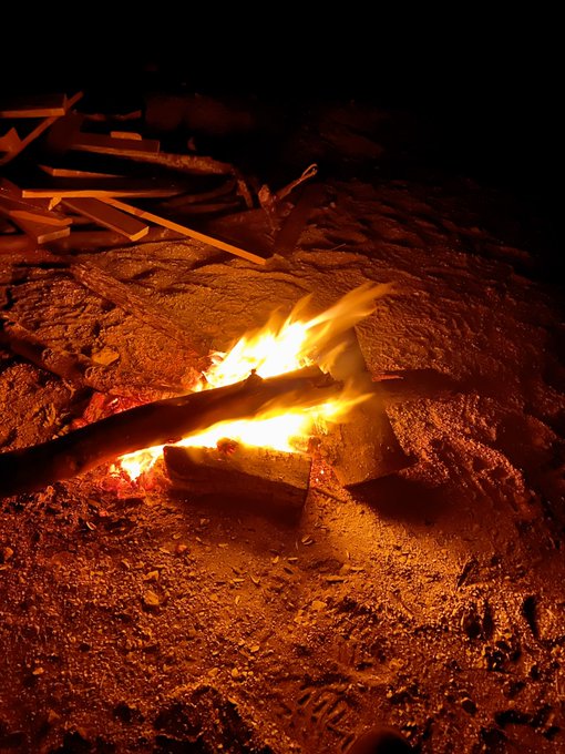 Spent the night camping in the desert 😍 https://t.co/6nFHtTJVLX<a href="/tag/edinburgh"class="tags"><span>#edinburgh</span></a>