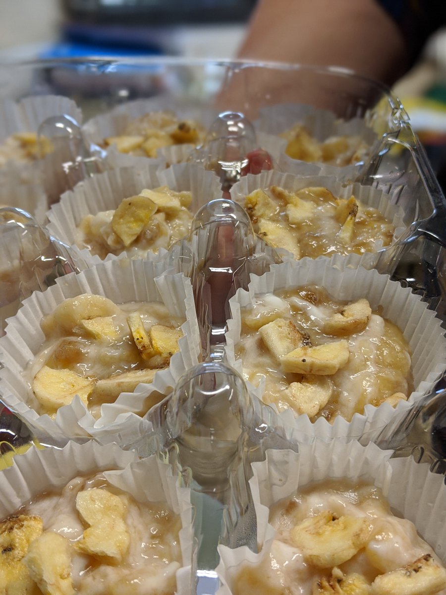 WickhamCourtSch's tweet photo. EYFS have been busy cooking. This week they made frozen banana yogurt snacks. #wcseyfs #wcshealthy https://t.co/Wj3bz9Gl04