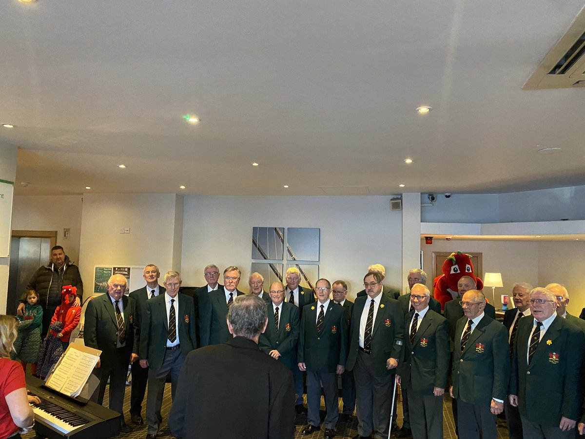 #sixnations2020 has arrived. Happy February everyone- atmosphere building <a href="/HICardiffCity/">Holiday Inn Cardiff City 🏴󠁧󠁢󠁷󠁬󠁳󠁿</a> - anyone going to predict the score between #WALvITA ?