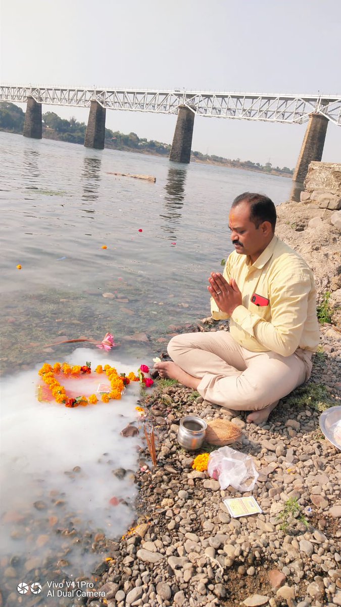 JariyaAdv's tweet photo. 💐तेरे पद पंकज माँ रेवा, सदा वंदना मेरी माँ ।
मध्यप्रदेश की जीवनदायनी,अनादिकाल से मध्यप्रदेश की धरा पर जड़,जीव,चैतन्य को अपने आशीर्वाद से पल्लवित करने वाली अद्वितिया, पुण्यतोया माँ नर्मदा जी की जयंती पर
आप सभी को हार्दिक शुभकामनाएं।
#NarmadaJayanti #Narmada #MaaRewa #Rewa https://t.co/XXWmYH5pMg
