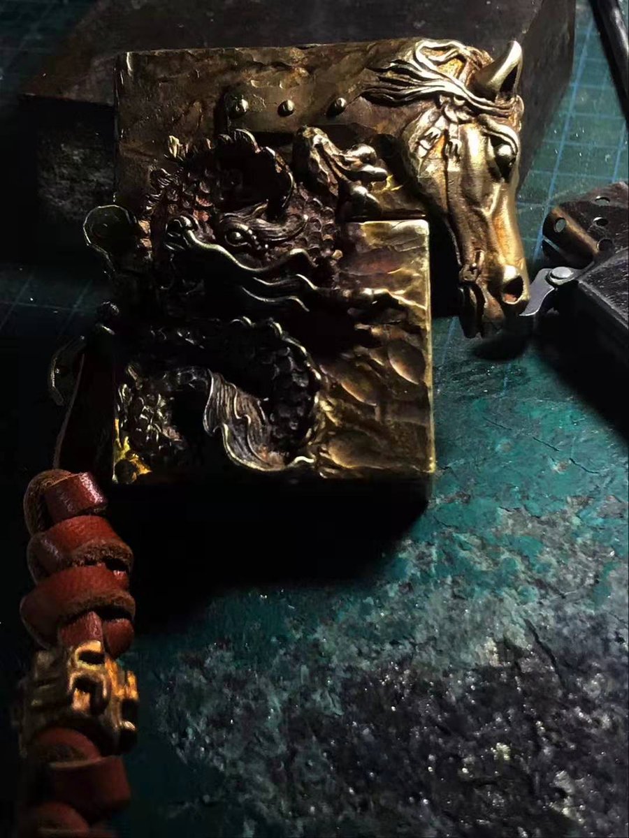 titaniumlighter's tweet photo. solid bronze brass copper lighter case custom huge hinger edc armor thinkness Zippo pipe insert camping outdoor gear handgraving engraver artwork #edcgear #edc #edccustom #edccommunity #edcflashlight #edcdump #zippo https://t.co/9sJZLRpxom