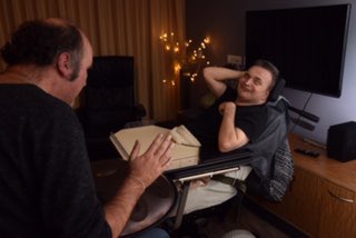 Door onze eigen muziek te maken en te produceren creëren we een persoonlijke, muzikale wereld voor mensen met emb. Zie deze foto of beluister ons op Spotify.