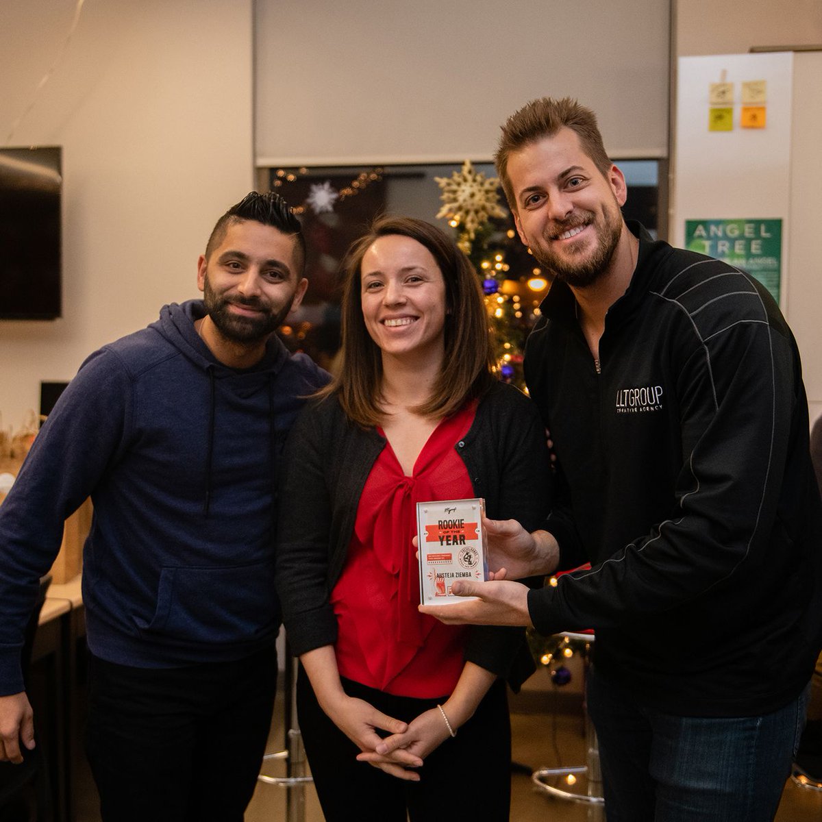 Wow! It's already been a year with our Director of Client Services, Austeja! Thank you for everything that you continue to do for LLT! #Hustle #WorkAnniversary #CreativeAgency llt-group.com