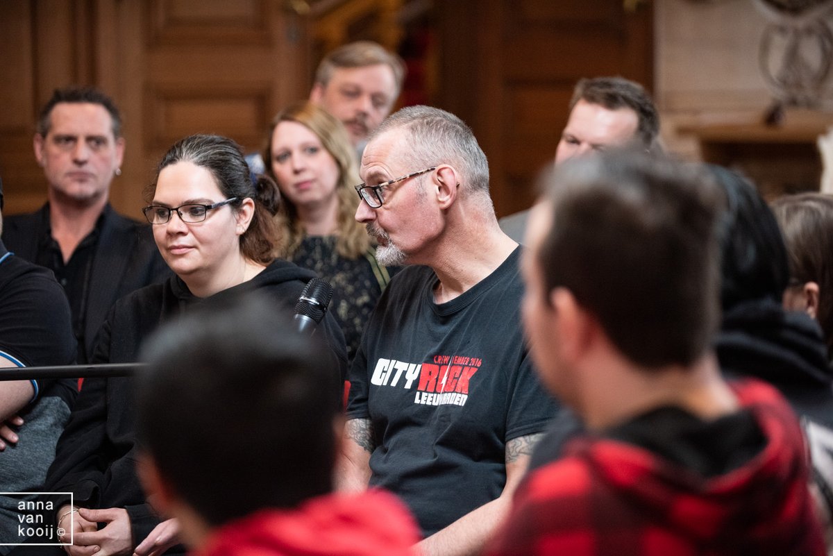 omroephuman's tweet image. "Ze worden niet gezien, niet gehoord. En als ze wel gezien of gehoord worden, ontmoeten ze vaak onbegrip en ongeduld." Lees nu de column van onze eindredacteur Bert Janssens:
human.nl/de-publieke-tr…

#depublieketribune: Hebben we nog plek voor een laag IQ?
Morgen, 23u - @NPO2