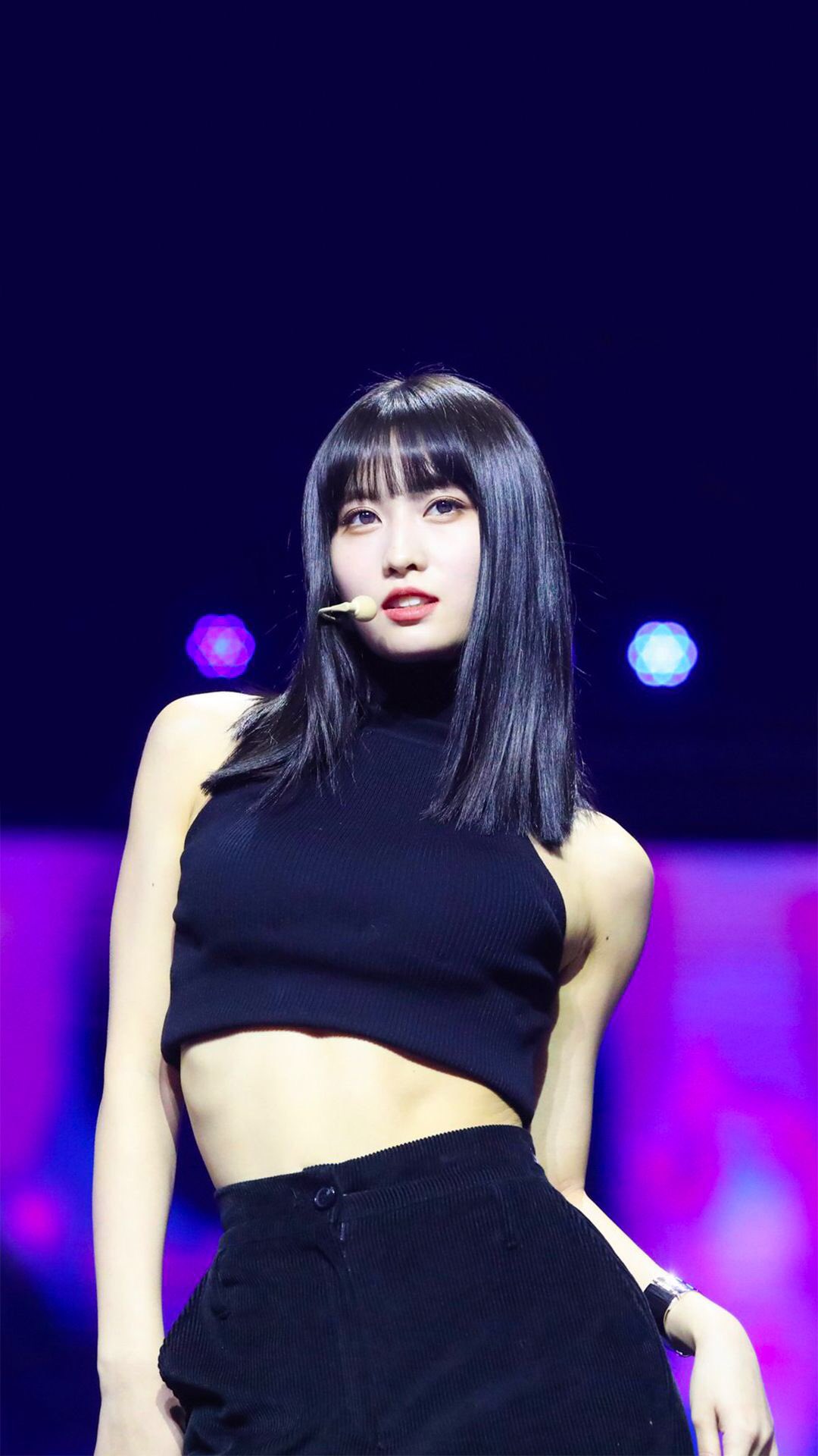 Ayumi 在 Twitter 上 モモちゃんの胸のツイート出すのも悪いけど 前にも紐ほどけて片手でずっと胸見えないように押さえてせっかくのダンス出来てなかったりベルト外れたり結構モモちゃん衣装で色々あるから2回3回と同じ事起こっても学習しない コーディネーターさん