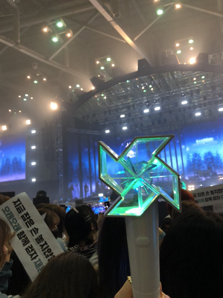 nielafantasy's tweet photo. @KJH_officialtwt 역시 김재환��� 라이브 댄스 가수❣️ https://t.co/WsPLZVMXNC
