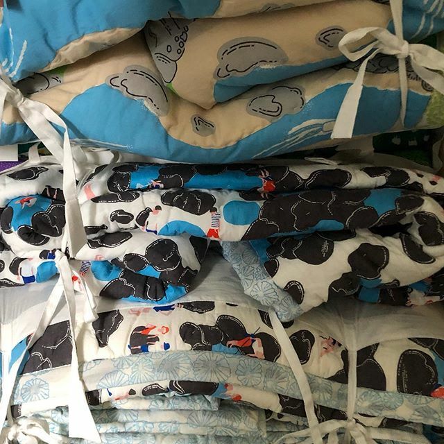 SnuggleTruffle's tweet photo. Not many left... we are clearing our quilt stock. 40% off with code NewYear40 #quilts #quiltsofinstagram #modernquilts #clearance #clearancefinds https://t.co/oZV73Px7Dc https://t.co/JlDtOsiSNW