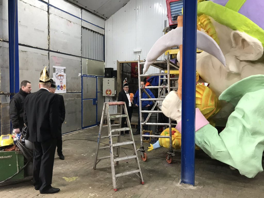 De bezichtiging bij DKW in Vasse #rtvoost