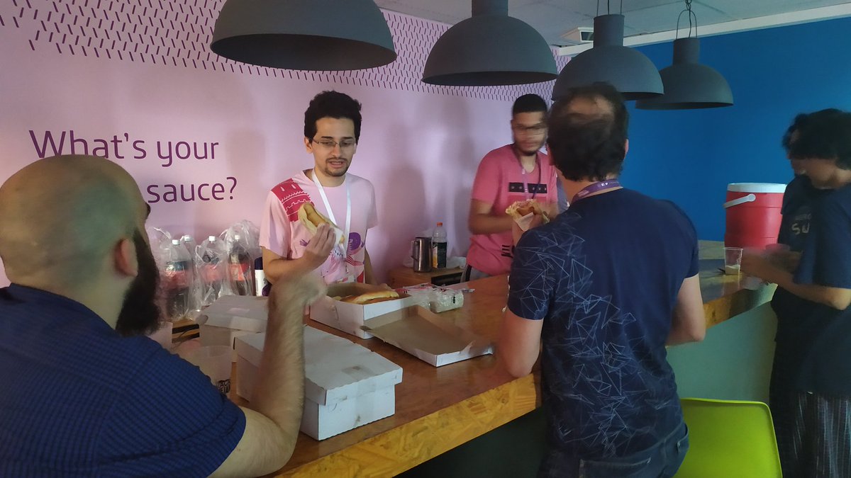 CaracasGameJam's tweet photo. Empieza el sábado con un desayuno para recargar las baterías antes de seguir con el desarrollo. 🎮 #CGJ2020 #GGJ2020 https://t.co/W9HCXaaN2M
