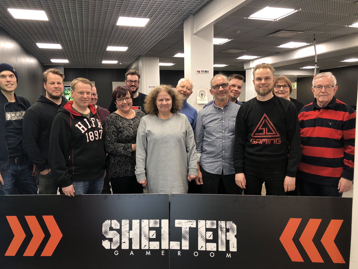 CMDamagers's tweet photo. Thank you Senior Fighters! It was a tight game but we managed to take the win. Now it’s pizza time! Huge thanks to @ShelterGameroom for sponsoring this event <3 https://t.co/MPRLFZHyFq