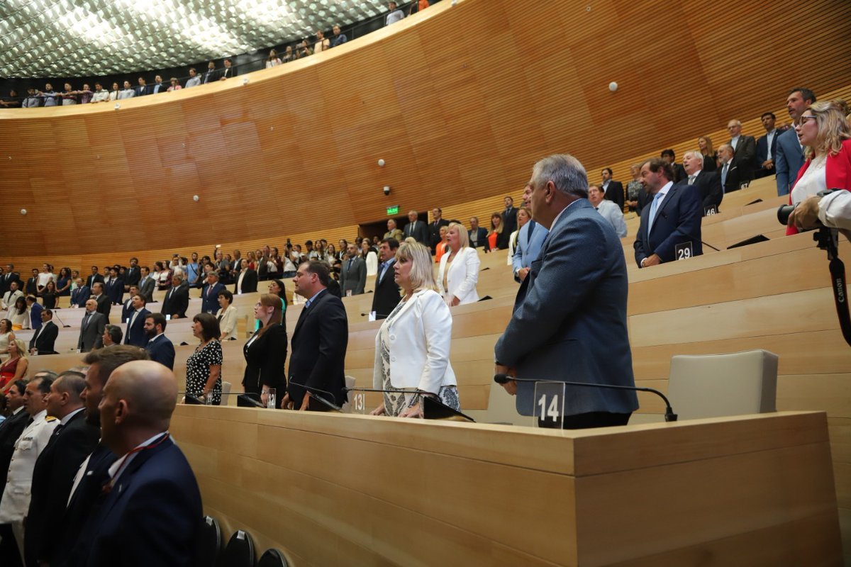 gobdecordoba's tweet photo. "Y nadie nos regaló nada; defendimos Córdoba cuando debimos hacerlo y obtuvimos los recursos cuando se abrieron las oportunidades" @JSchiaretti #LegislaturaCBA2020 https://t.co/pvlmytX7E5