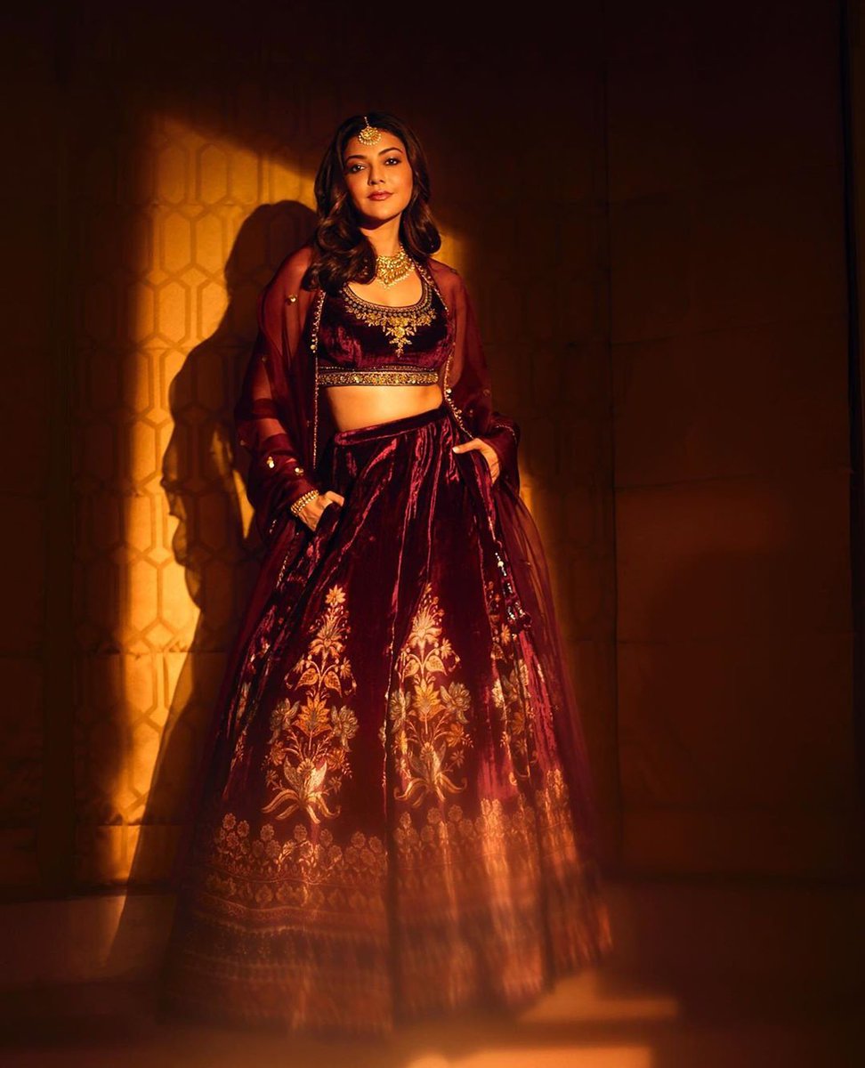 Fravashii's tweet photo. The best till date 🔥 @MsKajalAggarwal is killing it. 

#MumbaiSaga #Indian2 #CallCanter #KajalAggarwal #Kajalism #KajalXMTSG https://t.co/RKuUb23rlh