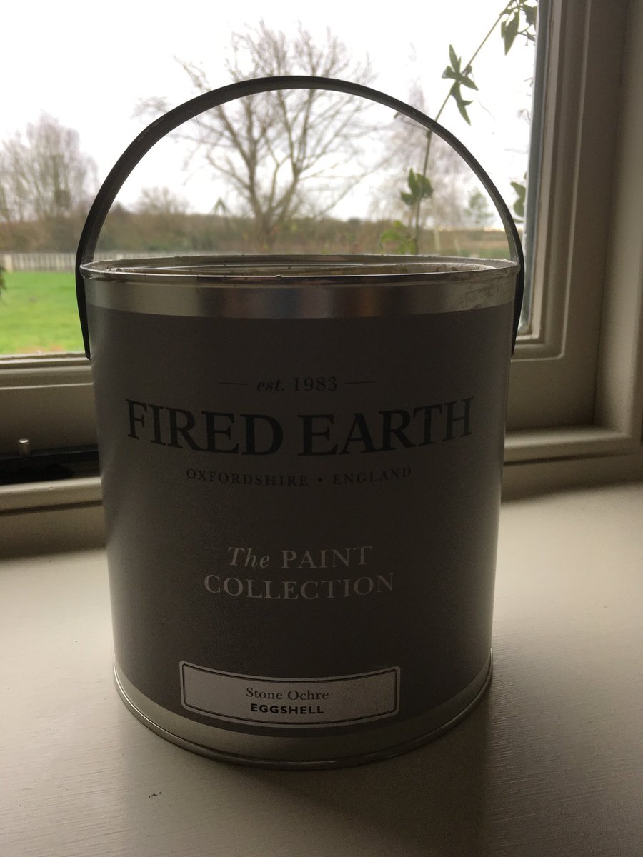 CatworthDecor's tweet photo. Latest project finished - Ceilings in @BenjaminMooreUK #UltraSpec & Woodwork in @FiredEarthUK Eggshell #StoneOchre - both paints were a pleasure to work with.. https://t.co/UnNODYFbGl