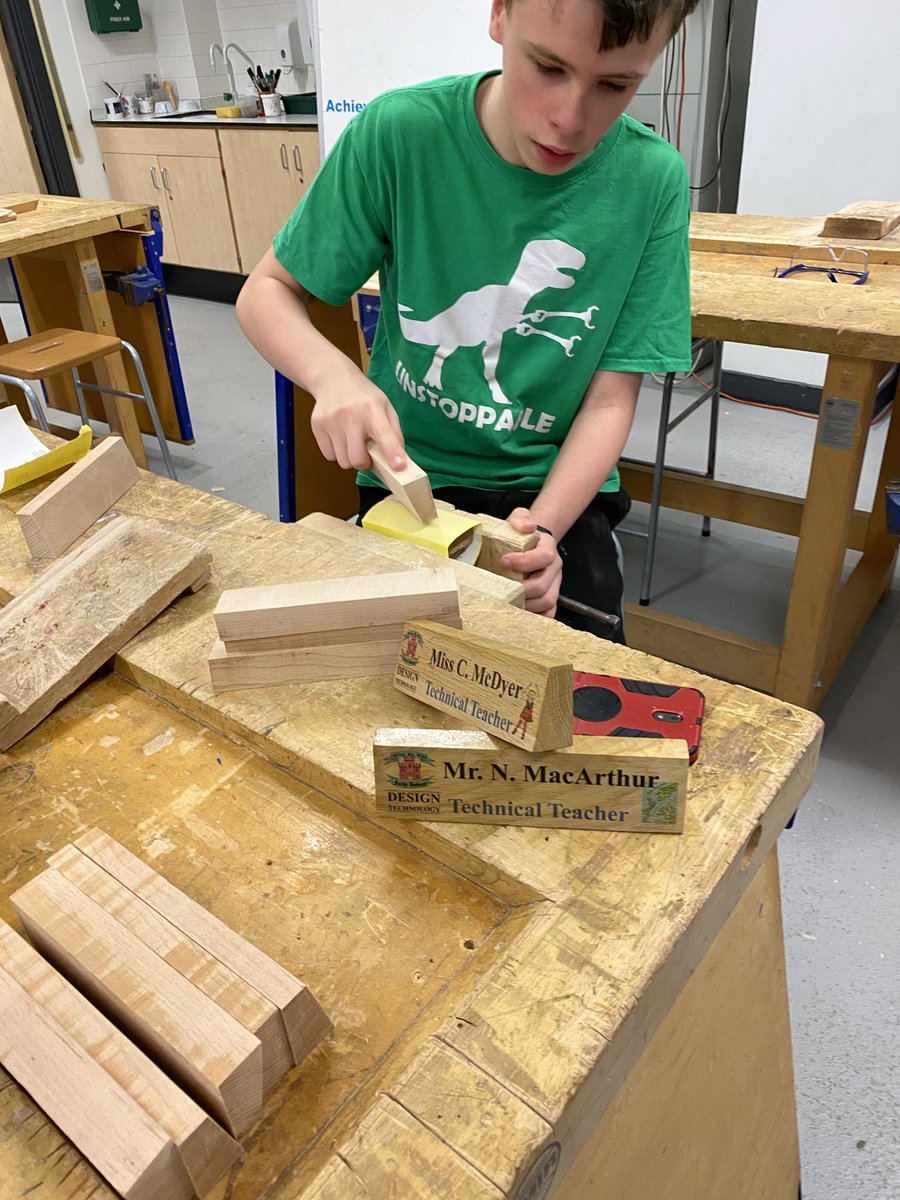 FATech_Ed's tweet photo. Our Friday afternoon Pre-apprentice programme use enterprise activities to hone pupil skills that are gained during curriculum time to make them more employable by working on real life problems with community partners #NineTradesOfDundee #FORenterprise https://t.co/8clOavnDx2