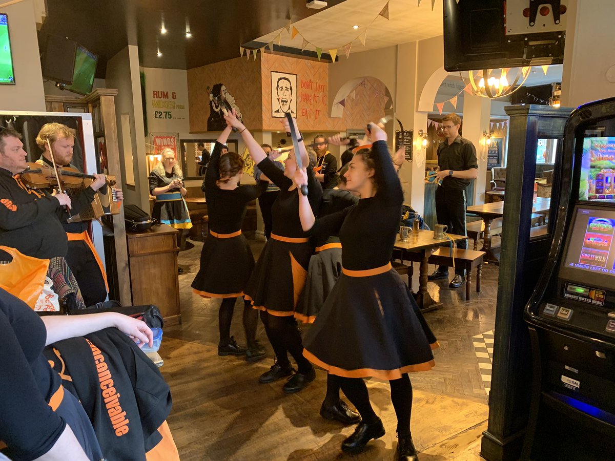 LeedsRapper's tweet image. And we’re off! @hydeparkpub Next: @library_pub