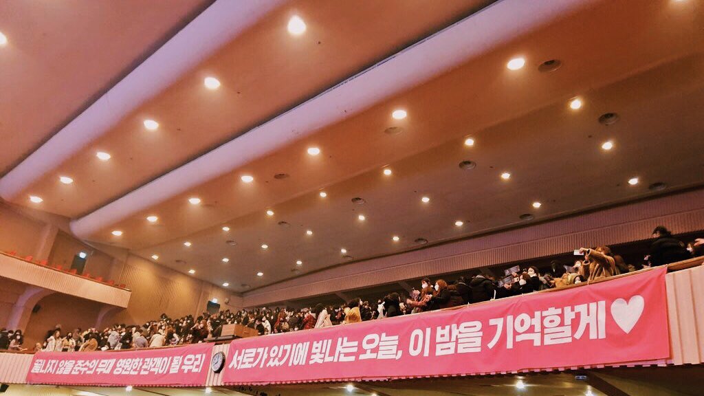 🎼 𝐊𝐈𝐌𝐉𝐔𝐍𝐒𝐔 𝟏𝟎𝐭𝐡 𝐀𝐧𝐧𝐢𝐯𝐞𝐫𝐬𝐚𝐫𝐲

높은 성벽을 넘어 왕이 되기까지 10년

끝나지 않을 준수의 무대
영원할 관객이 될 우리
서로가 있기에 빛나는 오늘, 이 밤을 기억할게♥