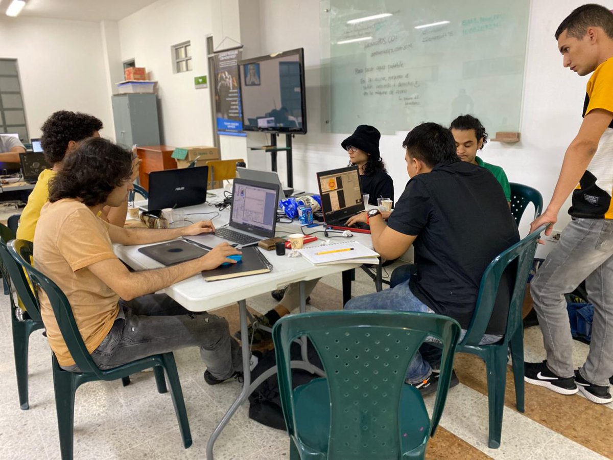 ParqueSoft_Rda's tweet photo. Todos Invitados!! desde del 31 de enero en @ParqueSoft_Rda estamos en el https://t.co/P5uDxneGfm #ggj20 , un evento 100% gratuito con un solo objetivo: reunir a personas de todo el mundo para pasar un buen rato haciendo juegos innovadores. https://t.co/H9r94Aw1q6