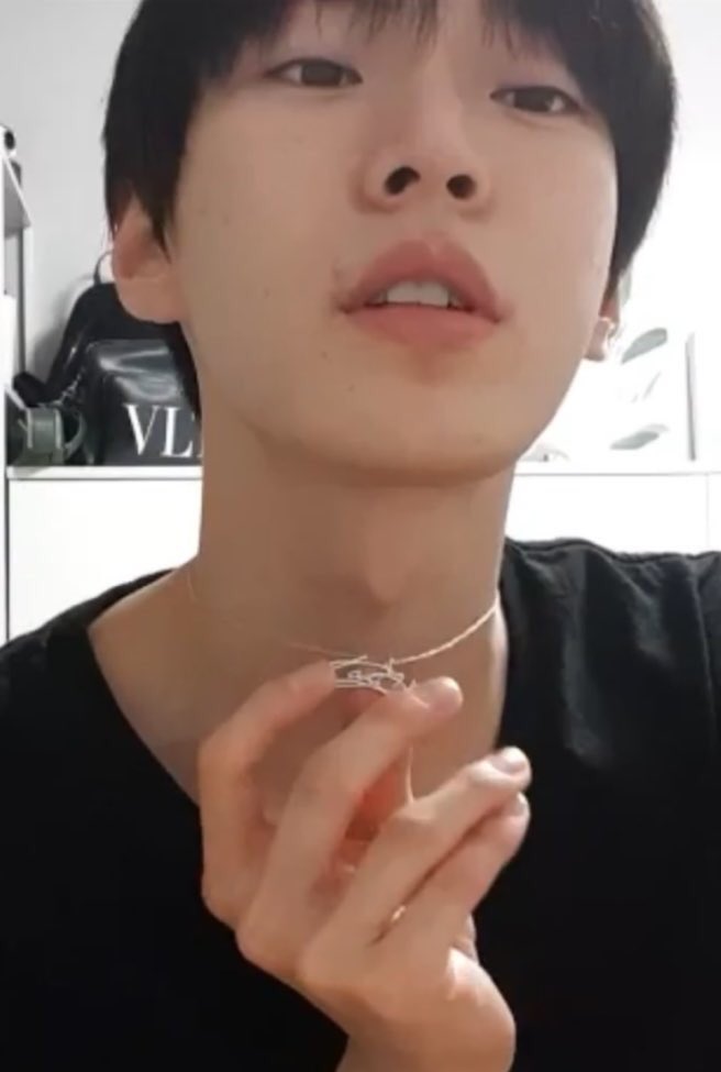 Fz_Fang's tweet photo. เขินอะไรไม่รู้ T___T https://t.co/MG9kDMxt3c