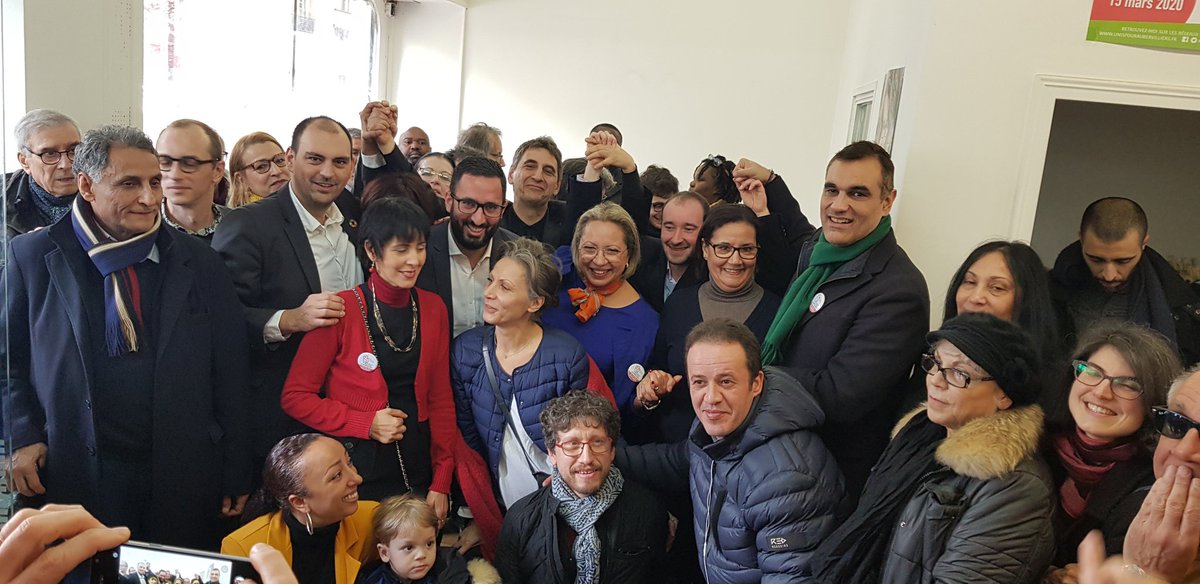 Meriem_Derkaoui's tweet photo. Beaucoup de monde ce matin pour distribuer les tracts de la liste Uni.e.s pour Aubervilliers et inaugurer le local de campagne.

Ce lieu de convivialité et d'action est ouvert à tout.e.s pour porter le projet d'une ville écologique, solidaire et démocratique.

Venez y nombreux! https://t.co/mXBzDNqDyI