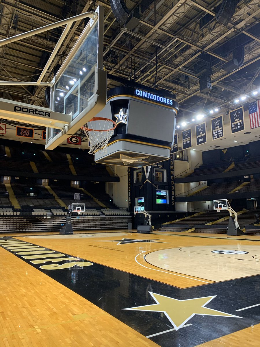 ACRathletics's tweet photo. Nashville looks good on you Addie! Lady Rockets soccer junior striker  Addie Porter on her visit to Vanderbilt! #AnchorDown @ACRSoccerV @VandySoccer @acthshuddle @Chris_Womack @828prepsoccer https://t.co/XGrKMIL0KC