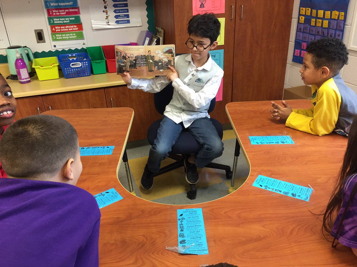PHESreading's tweet photo. Celebrity Guest Reader Day at Pershing Hill Elementary Friday, Jan. 31st - our 5th Grade Students dressed as celebrities and read to younger students! #PHESpride #aacpSeril #aacpsAwesome #aacpsReadWithMe https://t.co/9bNHqZxp98