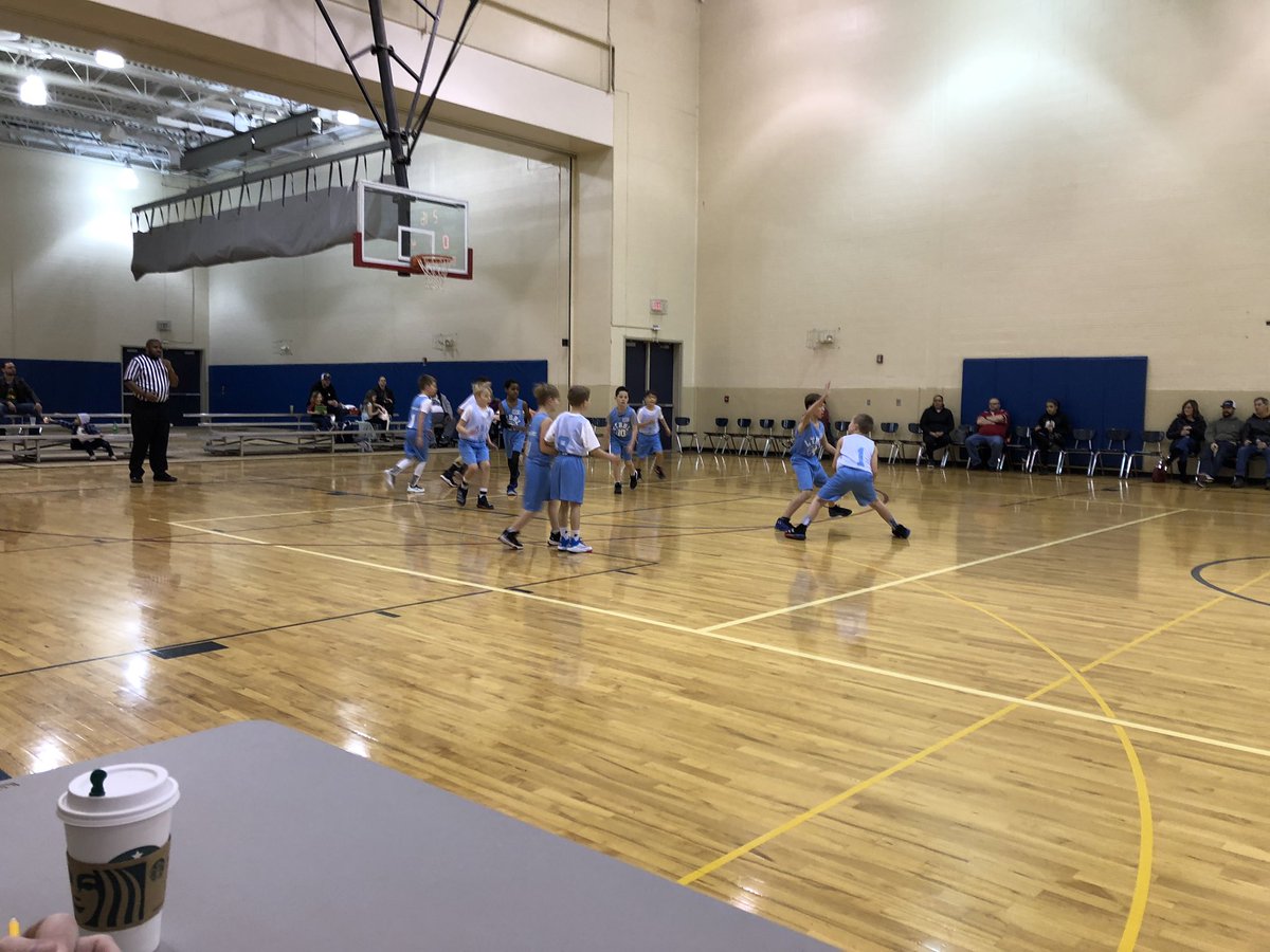 LawrenceLtbbl's tweet photo. Boys 3-4 league off to a good start this morning! #ltbbl #LTpride https://t.co/0JzztbFWWU