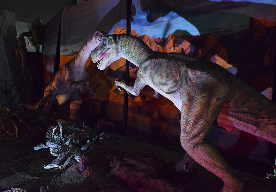 kyexpocenter's tweet photo. Need something fun for the family this weekend? Take a trip back in time at Jurassic Quest. https://t.co/LF7uqbJMQw https://t.co/p0MMYsq558