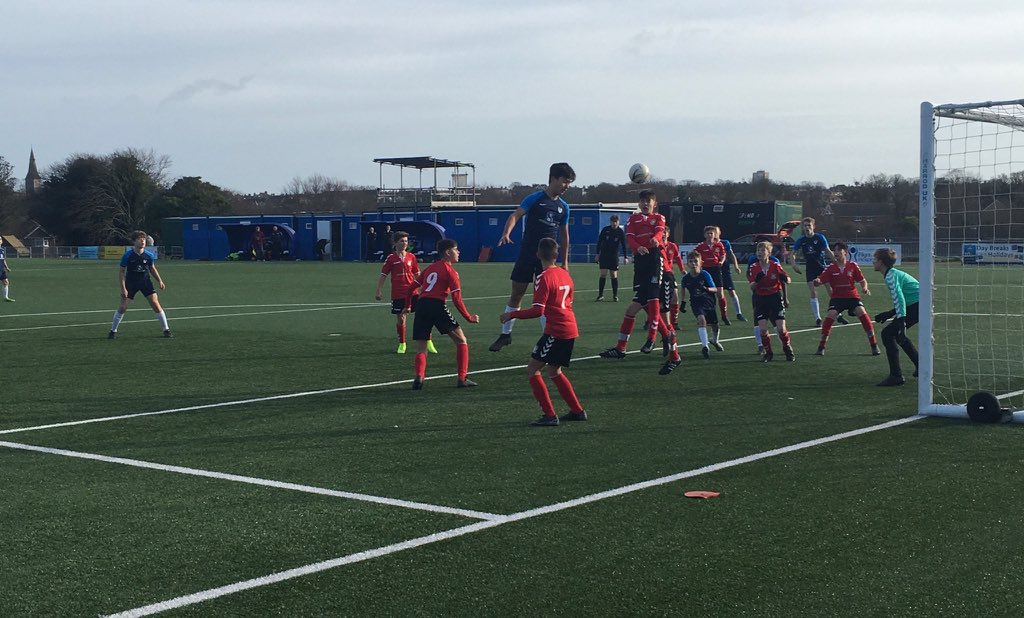 thanet_district's tweet photo. A huge well done to Thanet U13s who beat @canterbury_sfa 2-1 to return to top of the league. A huge thank you to @margate_fc for allowing us to use the pitch. @kentschools_fa https://t.co/SeiSRcaeBo