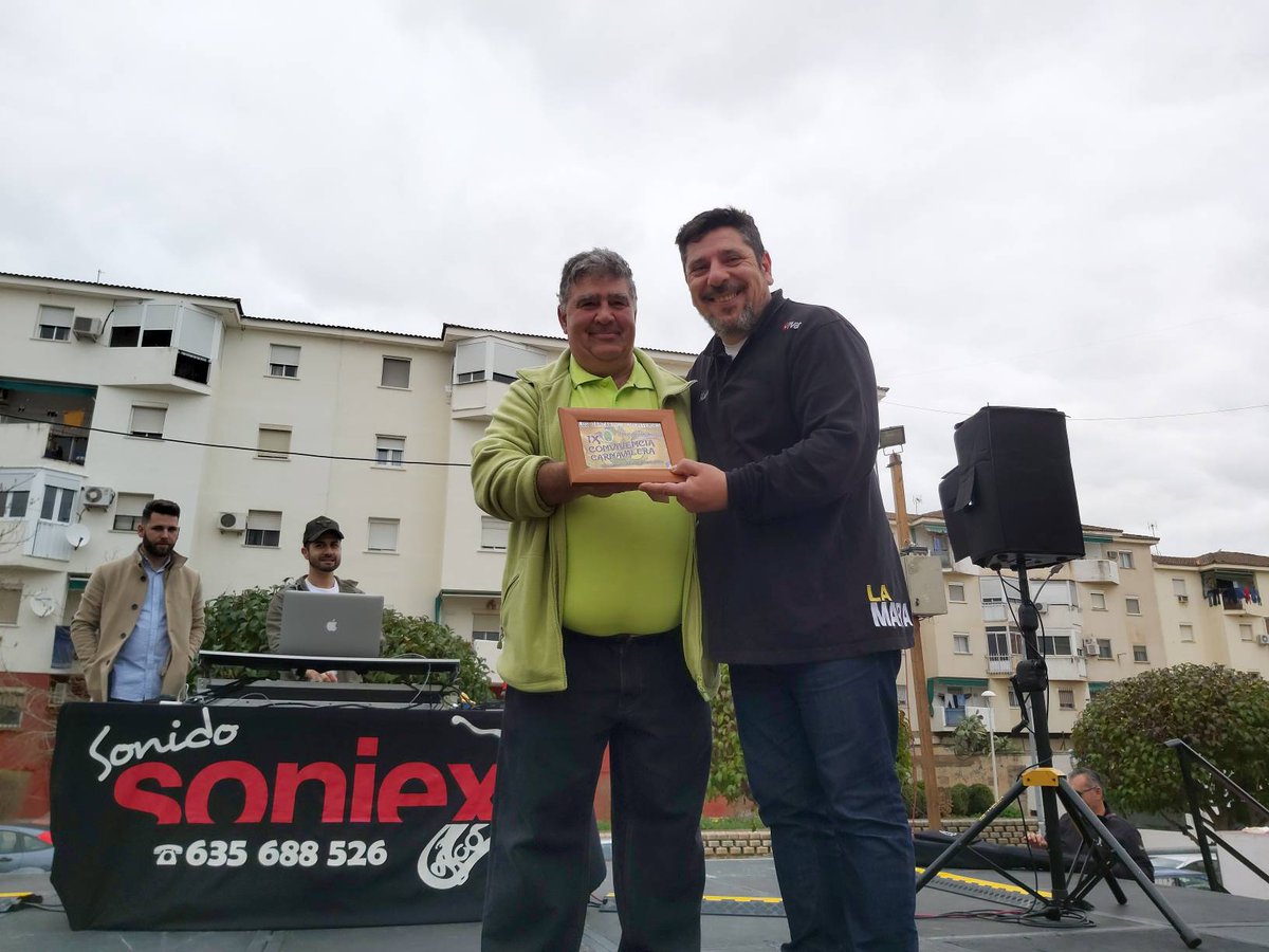 lamarara's tweet photo. Un orgullo acompañar a los @LosDanzarines en su día!!! Gracias por contar con nosotros!!! #carnavalromano2020 #azucarmoreno #orgullomararo #danzarines @ayto_merida @CarnavalenCOPE @_CarnavalMerida https://t.co/A62u9vgeaM