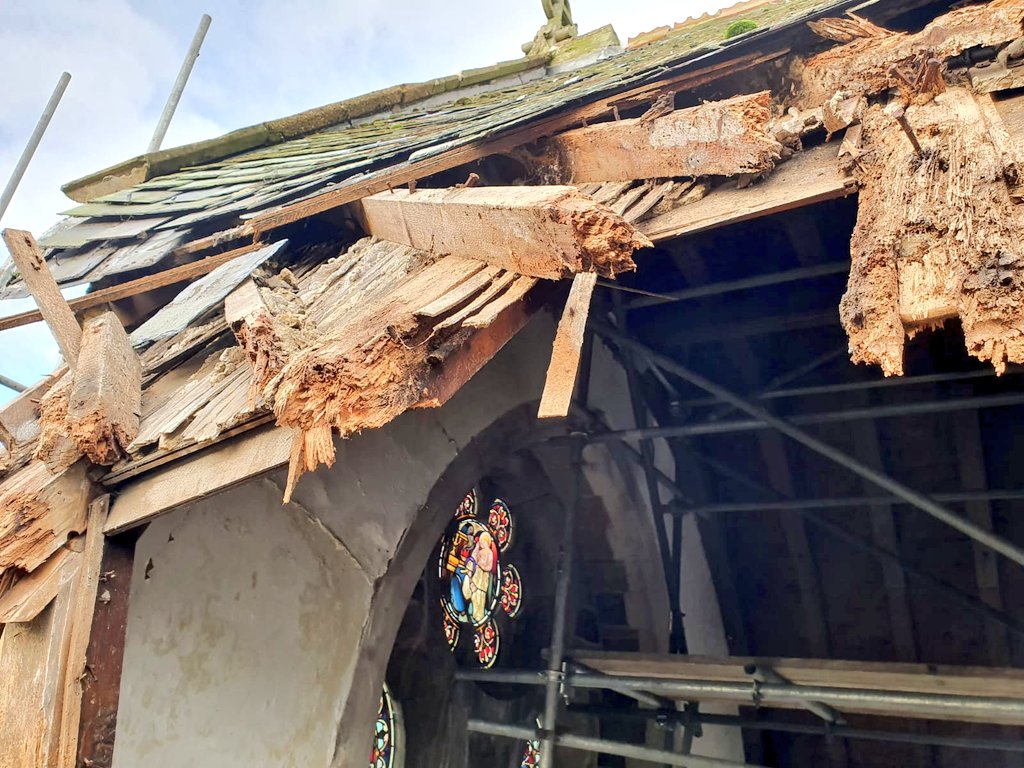 Structural works have got well underway - here's how St John's looks two weeks on.

The village needs to raise £20k urgently to pay for these emergency works to the building.

Thank you for every penny you have given to help us so far 🕍

To donate: justgiving.com/crowdfunding/h…