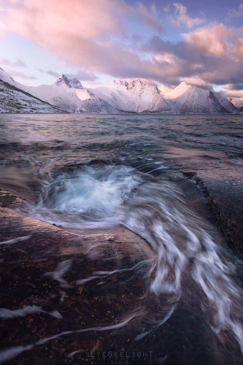 gorgeous_pix's tweet image. &quot;Swirly water during a pink sunrise in the arctic cold, Storsteinnes, Norway. From u/Ron_Jansen on Reddit #swirlywater #pinksunrise #arcticcold #storsteinnes #norway&quot;