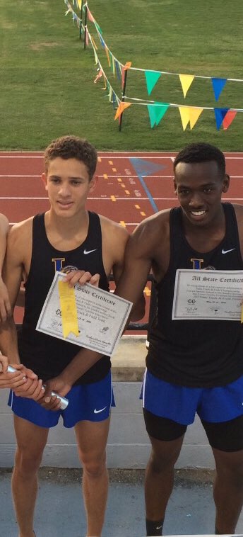 fhmcclary's tweet photo. Excited to watch these former @LHSCatsTrack teammates compete against each other today in the 800m at the Carolina Challenge meet.  Senior indoor season for these @CitadelTFXC and Wofford track athletes.  @Iil_tmac @SmithRuns_ https://t.co/8szqYRWDfA