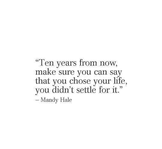 TheSingleWoman's tweet photo. This quote has extra special meaning for me today...
Because today is the TEN YEAR anniversary of @TheSingleWoman!!! 🥳🎉🥳
43,000 tweets &amp; five books later, I can honestly say I CHOSE my life &amp; my path &amp; my journey. I didn’t settle for it. 💕 https://t.co/Jk4hTpXssM