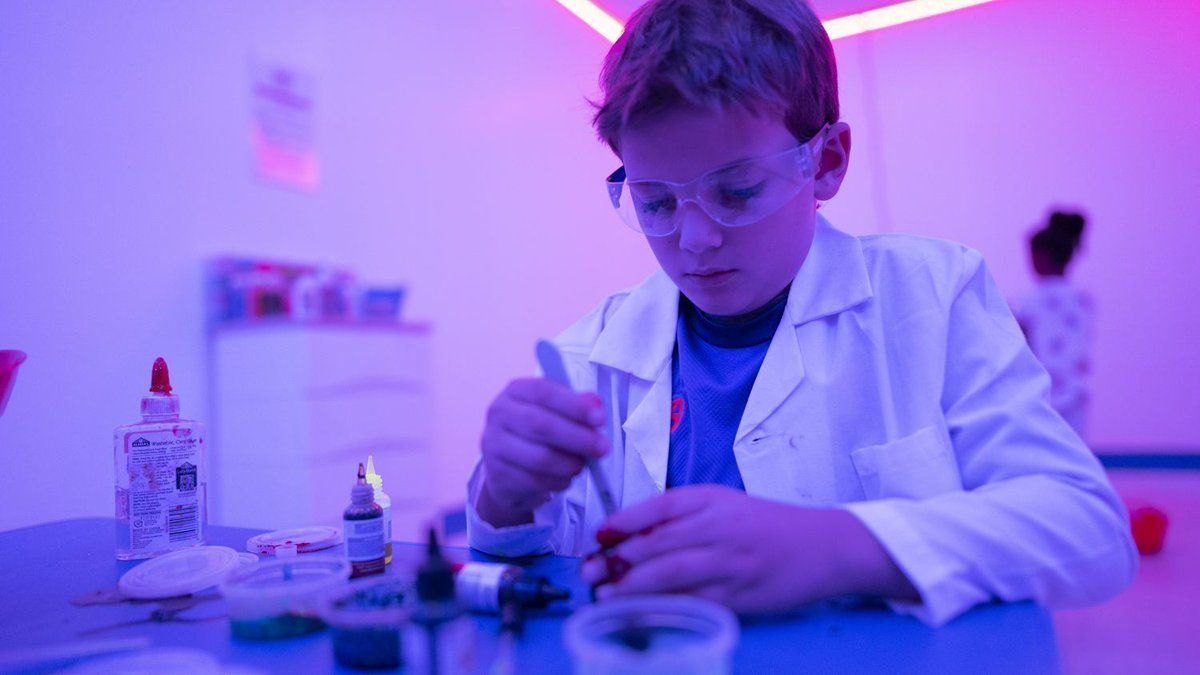 funzonebmd's tweet photo. Fun Fact!: Slime is classified as a Non-Newtonian fluid, i.e., it resembles both solids and liquids. 🤓
Come experience our ALL NEW Creative Lab!
Launching Today!
#PlayEatRepeat #FamilyFun #SlimeMaking #GoToBermuda #WeekendFun #GoodTimes #SlimeTutorial https://t.co/zh8unj2gX3
