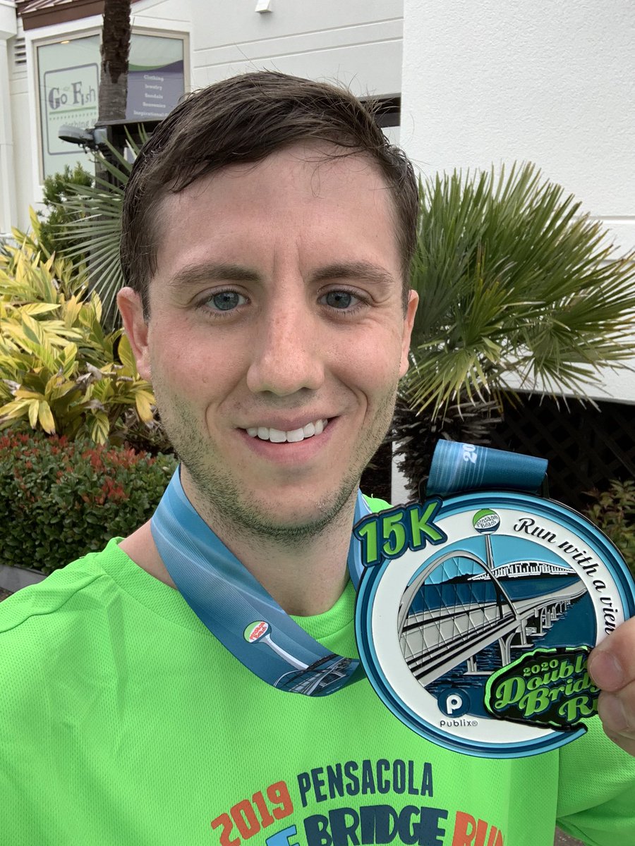 jrb08j's tweet photo. Great day for the Pensacola #doublebridge 15k! 🙌🥂 https://t.co/XXYHoouu5u