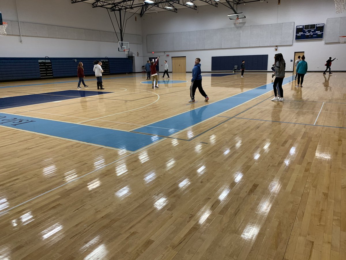 hartman231's tweet photo. When your kids work hard on a challenging assignment you borrow the gym so they can also play hard!  They deserved this!!  Their hard work and output is amazing! @GTMSTitans @IWCSchools #latepost https://t.co/Udm3NuxTo8