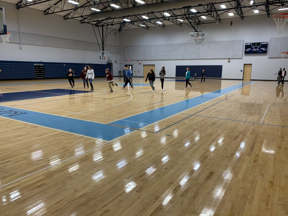 hartman231's tweet photo. When your kids work hard on a challenging assignment you borrow the gym so they can also play hard!  They deserved this!!  Their hard work and output is amazing! @GTMSTitans @IWCSchools #latepost https://t.co/Udm3NuxTo8