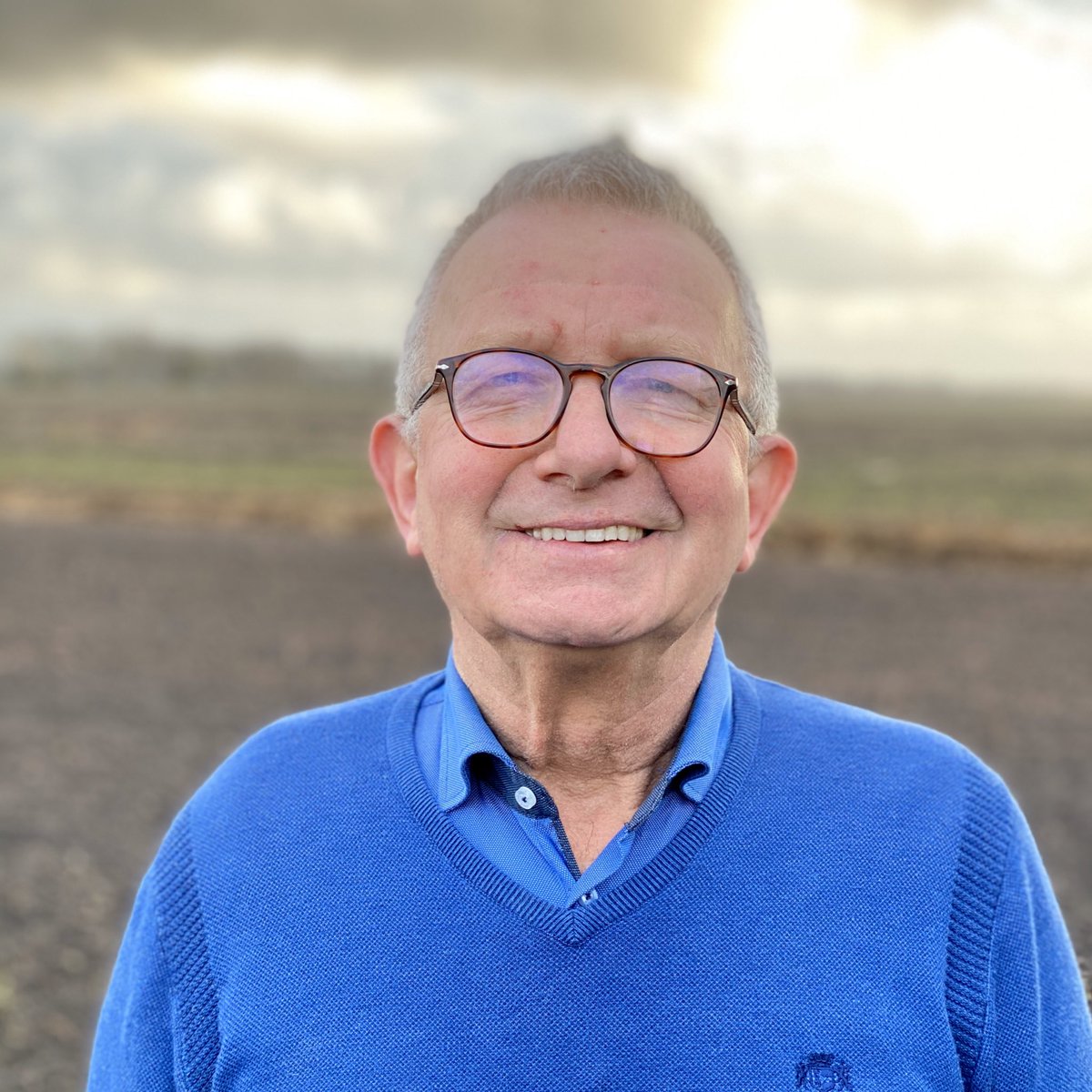 joostmaiburg's tweet photo. Boer Geert is met pensioen en gaat heerlijk genieten van z’n rust. Vanavond in @RTLBoulevard hoor je of hij dat alleen doet of met een nieuwe liefde #boergeert #boerzoektvrouw #rtlblvd #rtlboulevard https://t.co/mvTpbIA06v