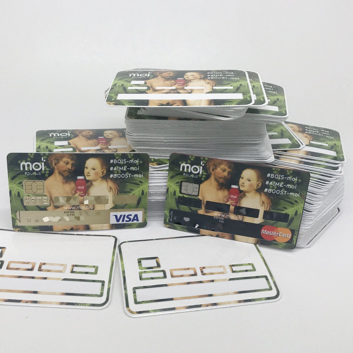 Stickers2ouf's tweet photo. Personnalisation de carte de paiements avec nos stickers #stickers2ouf https://t.co/UnKJ8oM7PL