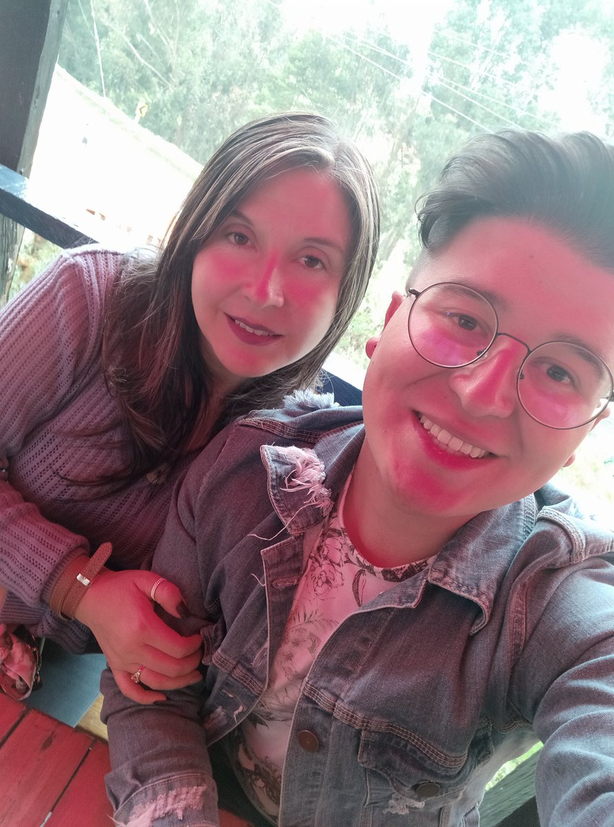 UnTalDavid00's tweet photo. #motherandson https://t.co/bYQidmxCkX