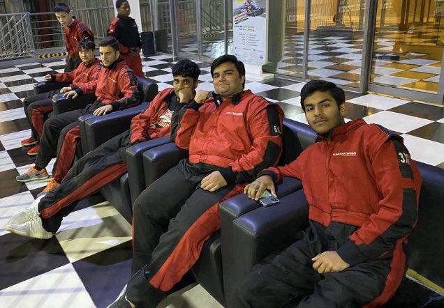 ReptonDXBBoard's tweet photo. Thank you @DubaiKartdrome for hosting the #ReptonDXBFryHouse boys and the #ReptonDXBFieldHouse girls for their weekly activity! #iloveboarding https://t.co/KWTK4xcUia