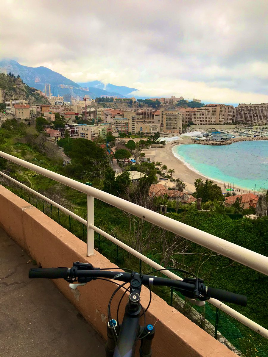 After 3 weeks of work in the office I have started to give much more value to the weekend 🙈😃 #officeLife #exprocyclist