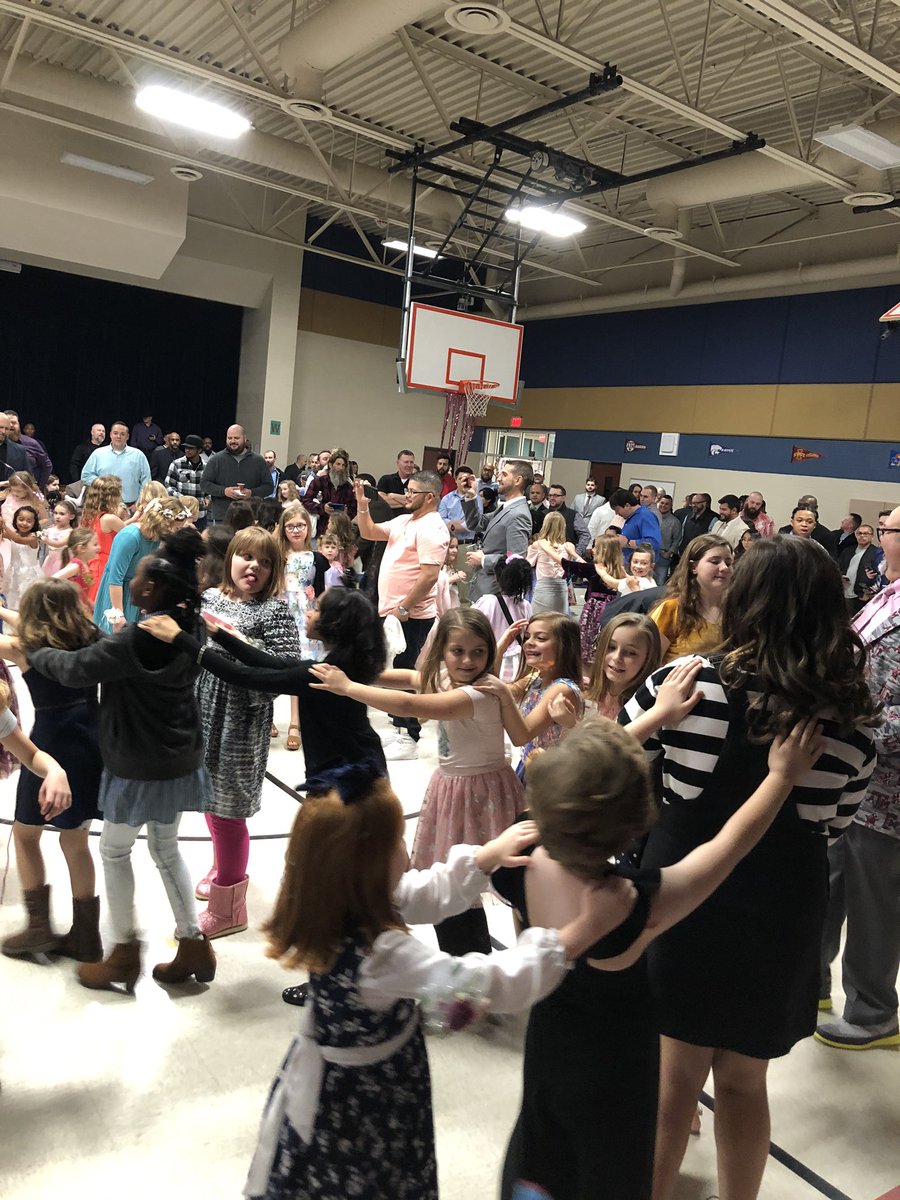 JCTElementary's tweet photo. 5th Annual Daddy Daughter Dance was a huge success! Thank you to the best school community in the universe! #JCTGoForLaunch https://t.co/owxas1oRHb