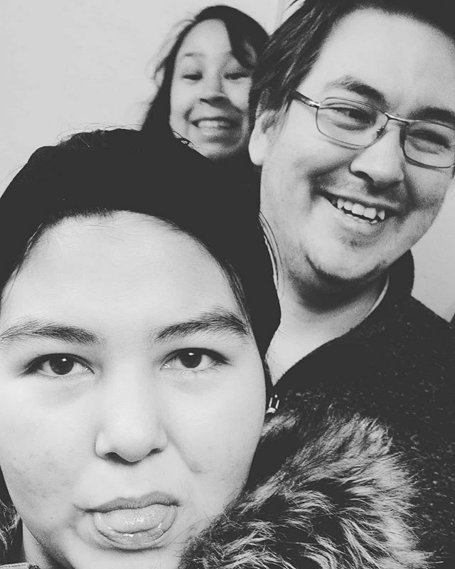Ilasiaq's tweet photo. Family ❤️
Only picture taken on my little sisters birthday ❤️ https://t.co/R0OGnMbcOF https://t.co/JdGk1MncJD