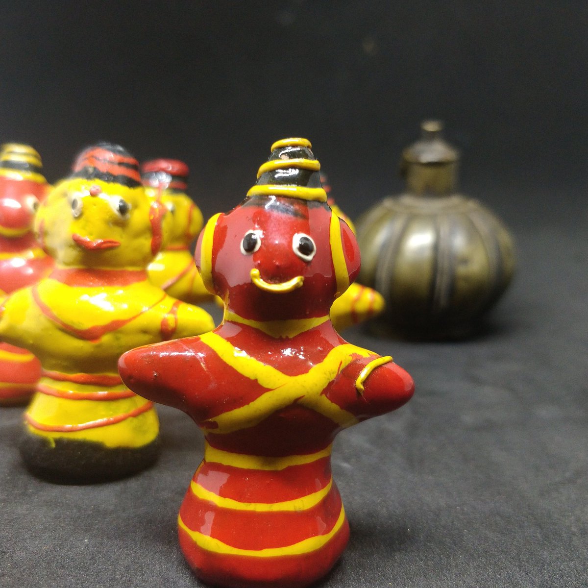 Manaswiini's tweet photo. #ଜଉକଣ୍ଢେଇ #ବାଲେଶ୍ଵର #ଓଡିଶା
#lacquerdoll #lacquerwork
#Craftofodisha
#Baleswar
#Odisha https://t.co/V5pb1KA1r7