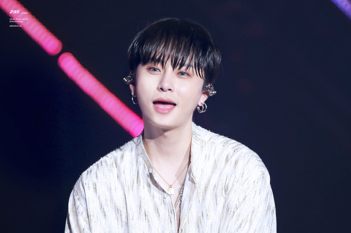 Backto1219's tweet photo. 190202 GOODBYE 20's #용준형 #3
https://t.co/03MYaBqzcC
https://t.co/7Rei0OX607
https://t.co/IqX60tOKkq
https://t.co/dXqmrtCgcH https://t.co/Ohfo92jpQf