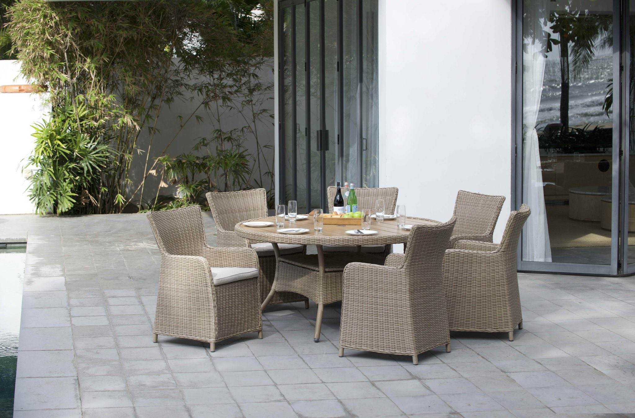 Jones Garden Centre on X This new range of garden furniture is arriving on Monday Aruba 6 seat rectangle set with parasol base Martinique round 6 seater with parasol base