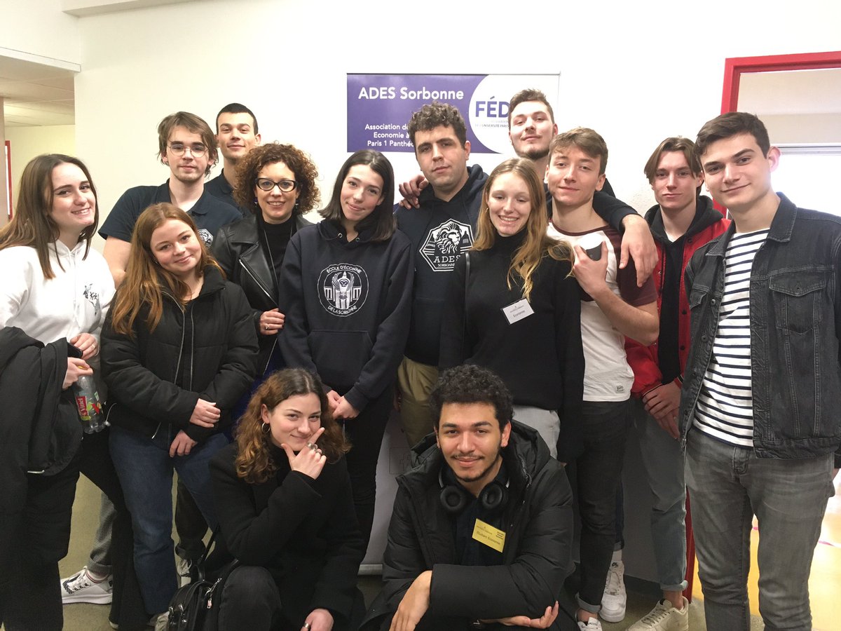 Nos étudiants ont accueilli les lycéens aux journées portes ouvertes de #Paris1 . Un énorme merci