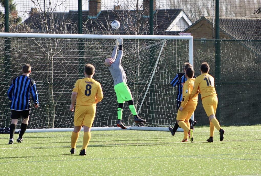 bostonunitedCF's tweet photo. Back in April 2019 we launched Over 35s football training - so far we’ve had over 50 people join, nearly 40 training with us every week and today we had a squad of 17 players take part in a friendly game against Sleaford Vets. 1/2 https://t.co/QKSkeoKaWB