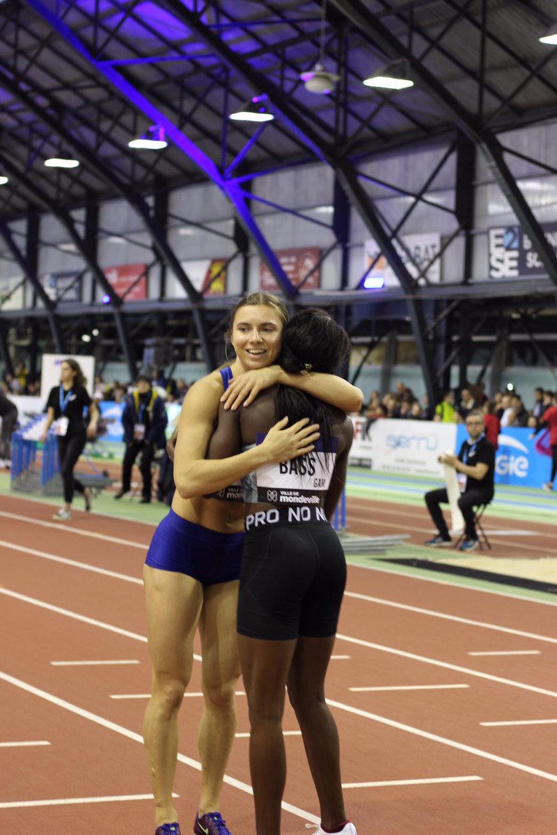 AOMH14's tweet photo. FINALES 60m FEMMES A
Cette année, Gina BASS gagne cette finale après une superbe course 🏃🏻♀️
🥇 7"22 🇬🇲 Gina BASS
🥈 7"23 🇧🇾 Krysts TSIMANOUSKAYA
🥉 7"29 🇮🇹 Anna BONGIORNI
#MeetingMondeville2020 #MeetingMondeville #AOMH https://t.co/W3HfHvXAIh